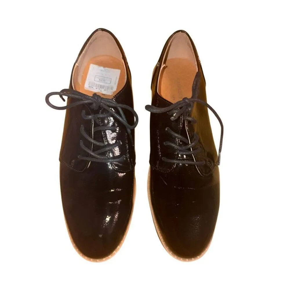 Chinese Laundry Kiss Patent Oxford Shoes